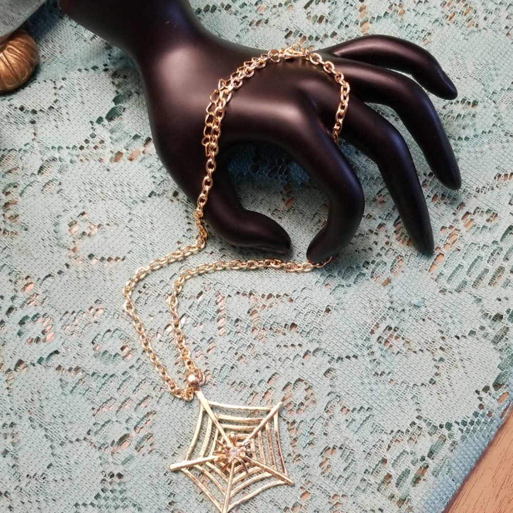 Spider necklace